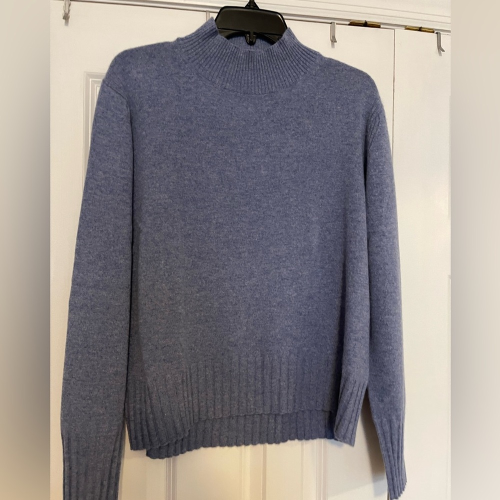 Jcrew cashmere mock neck size Large